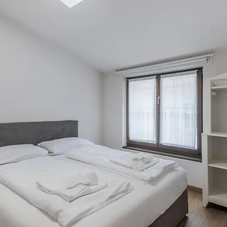 Апартаменты Cooper L Mavik & Attic *