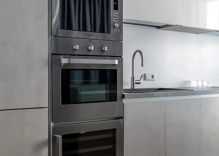 Cooper L Mavik & Attic *