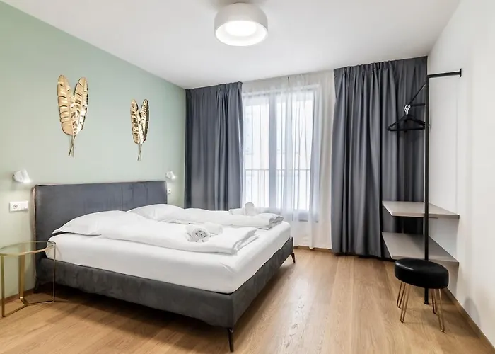 Апартаменты Cooper L Mavik & Attic Больцано