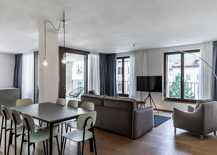 Cooper L Mavik & Attic 公寓